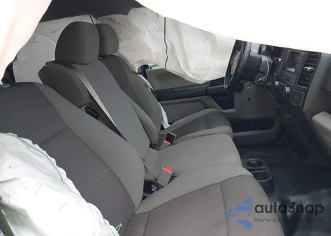 2015 Ford F-150 Xl z USA, uszkodzony, nr VIN 1FTEW1CP3FKE25048